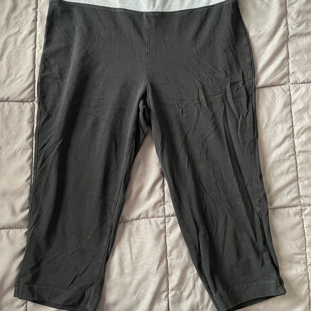 Xhilaration Black capri legging sleepwear